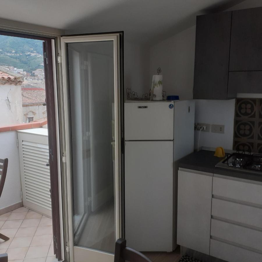 A Casa Dell'Artista Apartment Cefalu Luaran gambar