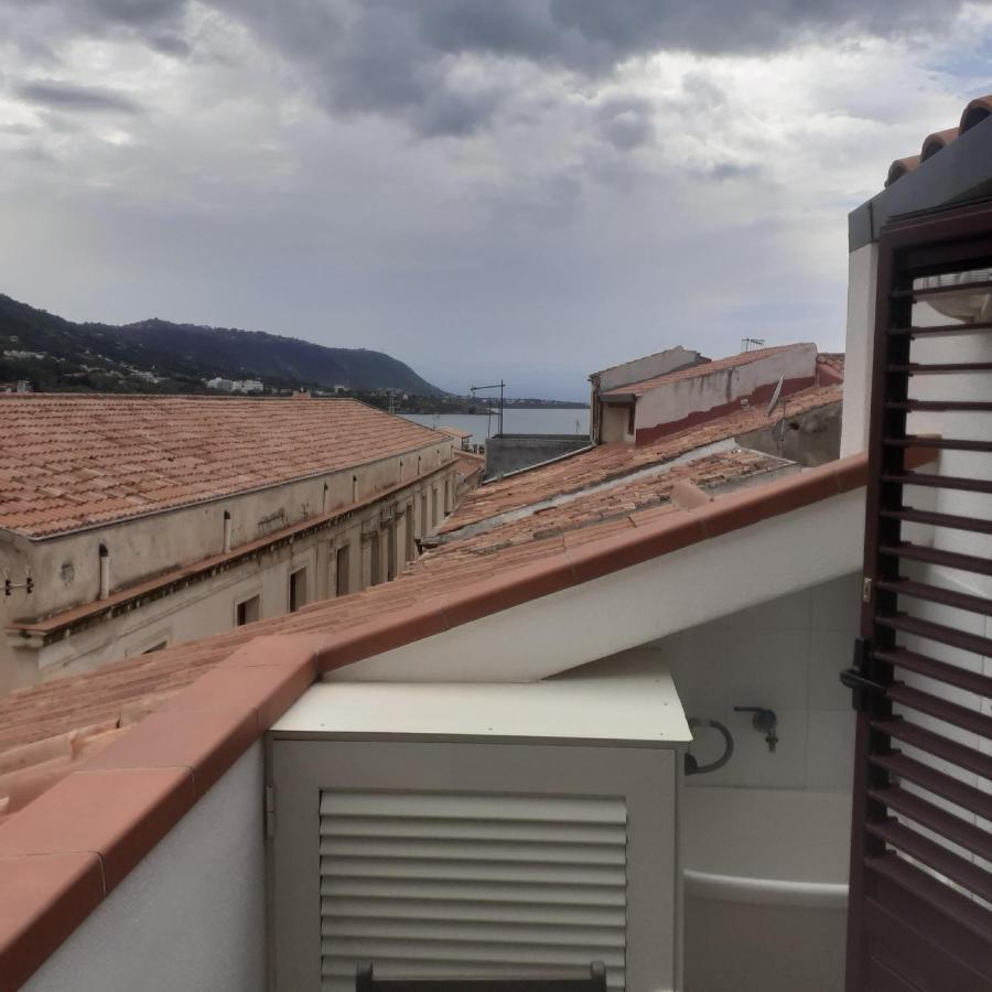 A Casa Dell'Artista Apartment Cefalu Luaran gambar